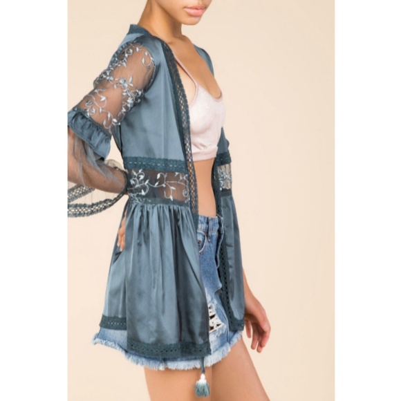 Satin Kimono - Picture 6 of 8